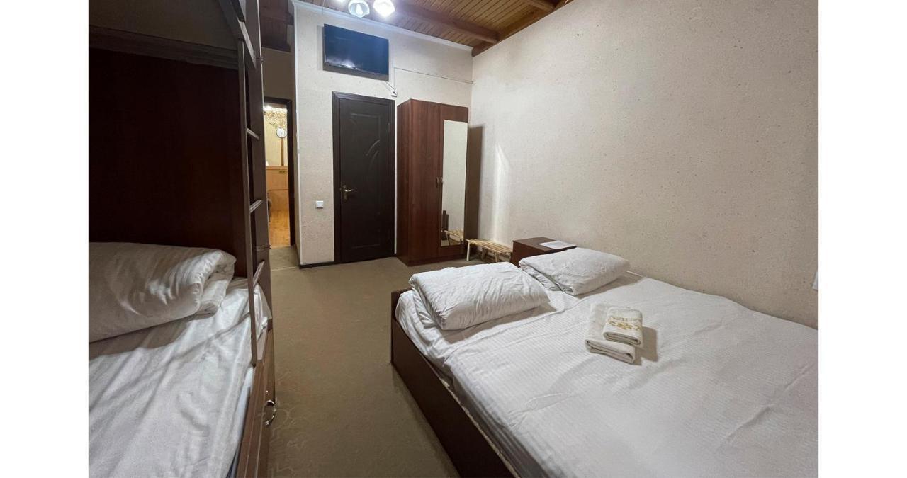 Old Inn Hostel Ташкент Экстерьер фото