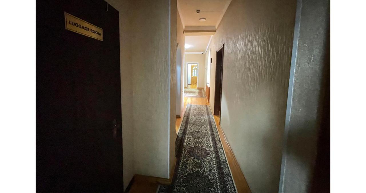 Old Inn Hostel Ташкент Экстерьер фото